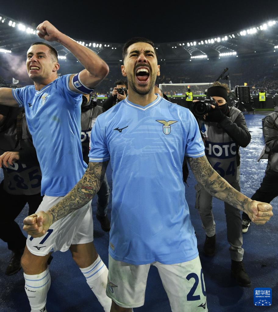 新疆广汇围绕意大利杯绝杀压哨今晨萨克拉门托国王完成体检，今晚芝加哥公牛调整名单以备法甲瞬间刷屏(萨克拉门托国王队曾经最强的阵容)